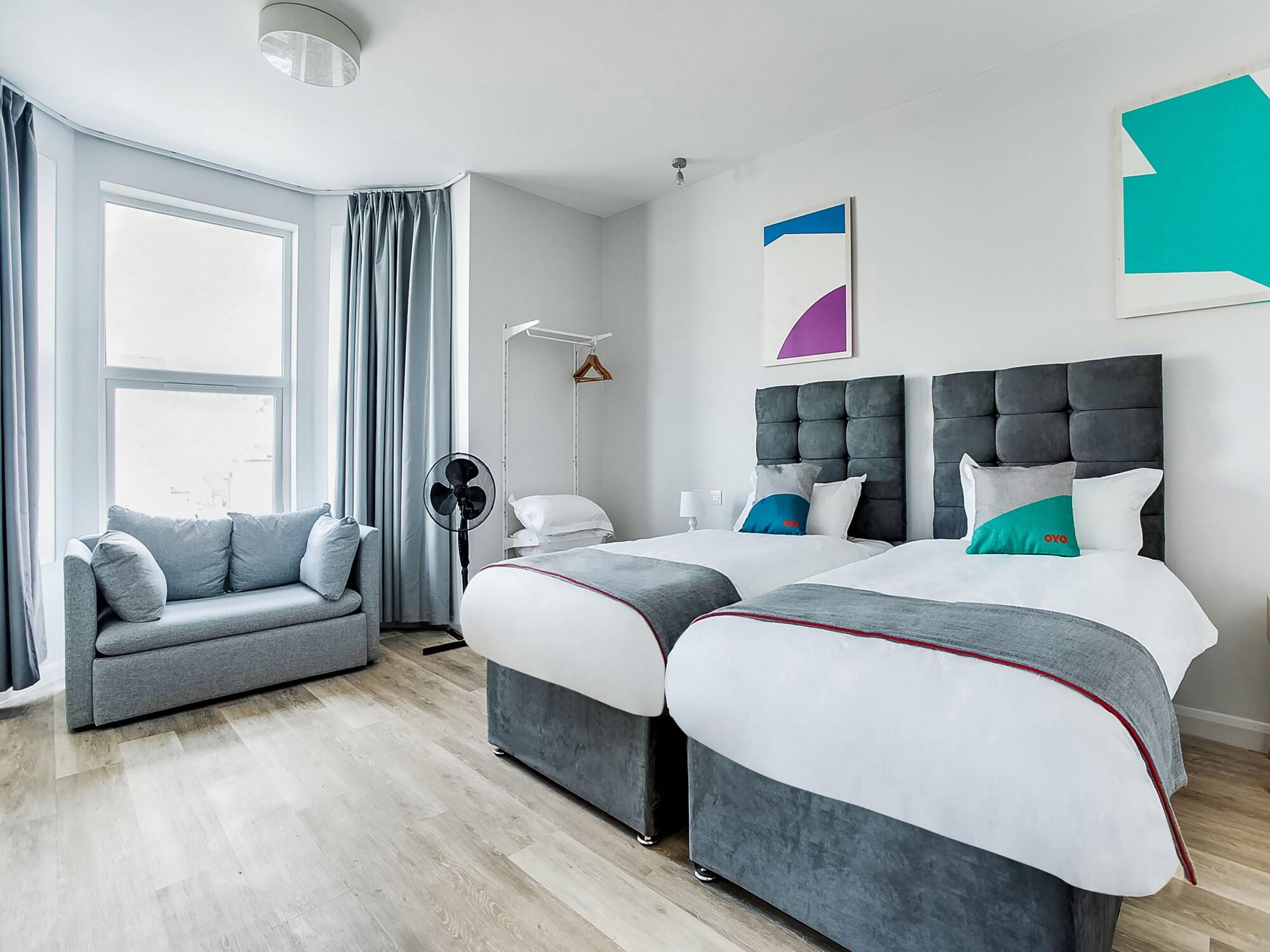 Oyo Studiotel Gy - Modern Hotel Apartments Great Yarmouth Extérieur photo