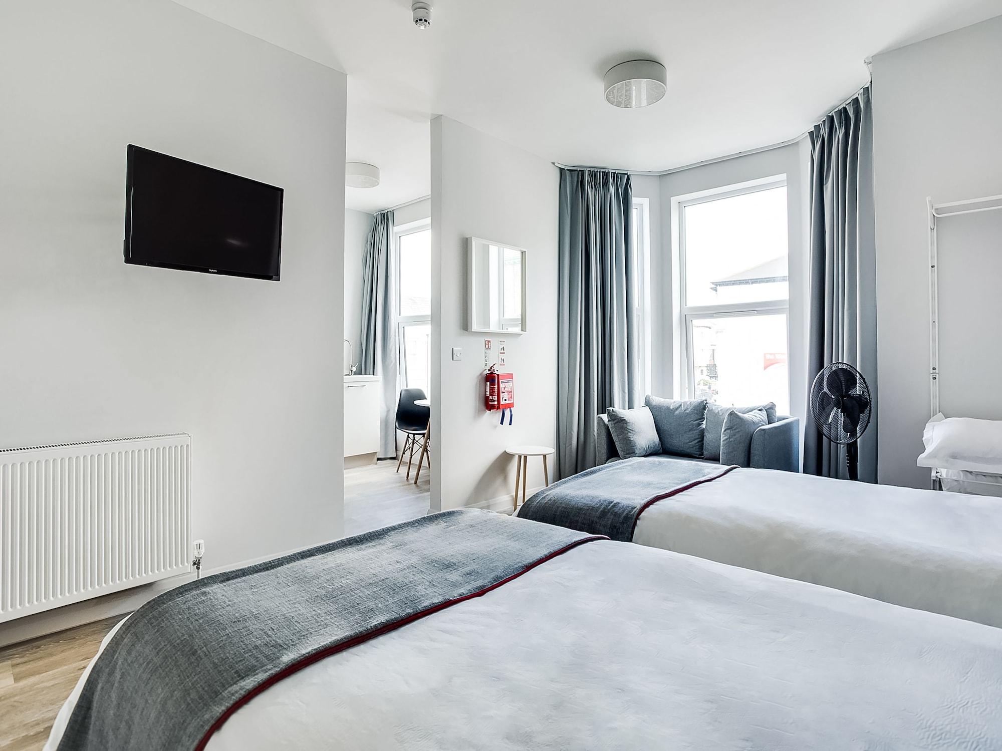Oyo Studiotel Gy - Modern Hotel Apartments Great Yarmouth Extérieur photo