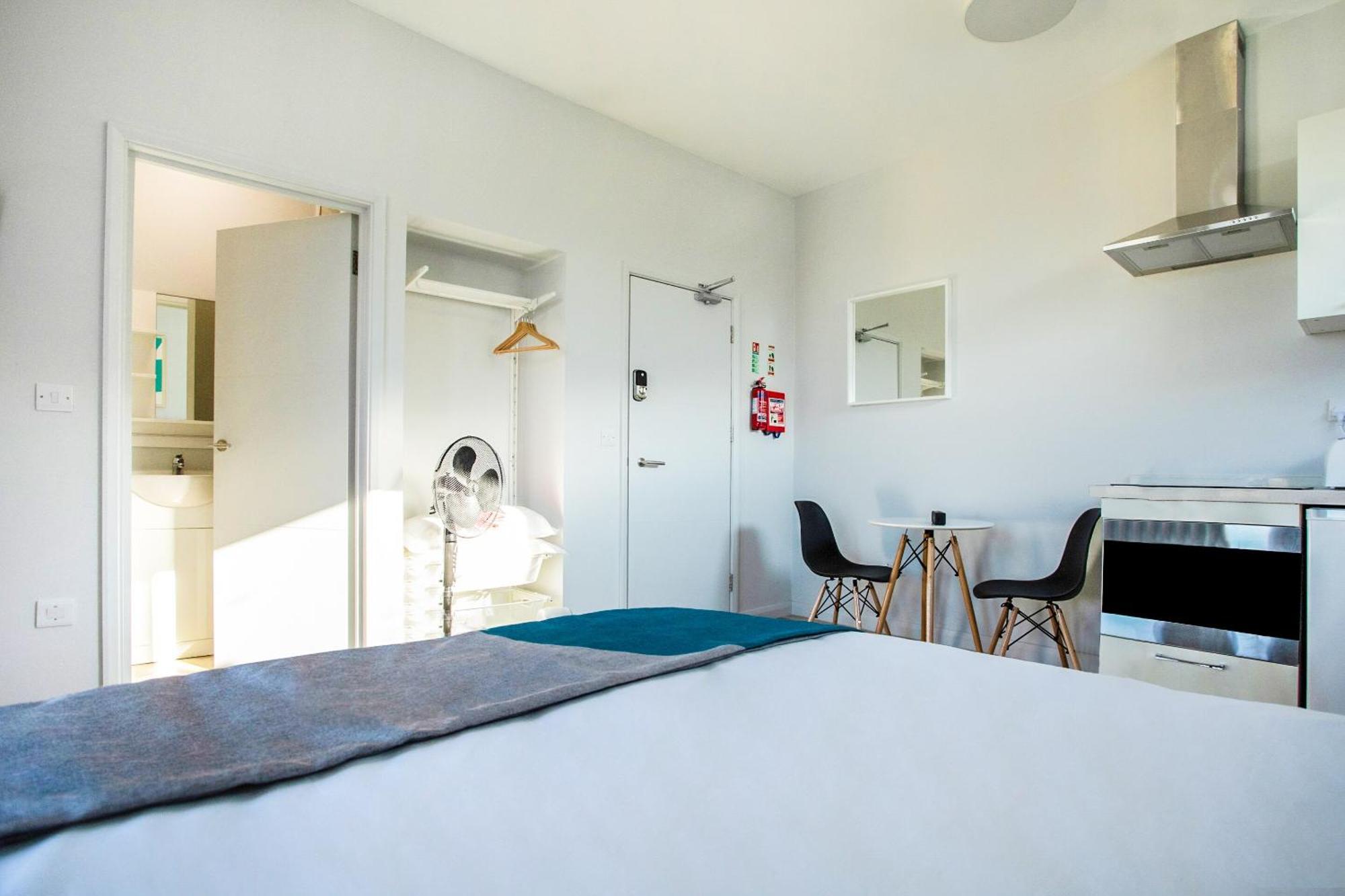 Oyo Studiotel Gy - Modern Hotel Apartments Great Yarmouth Extérieur photo
