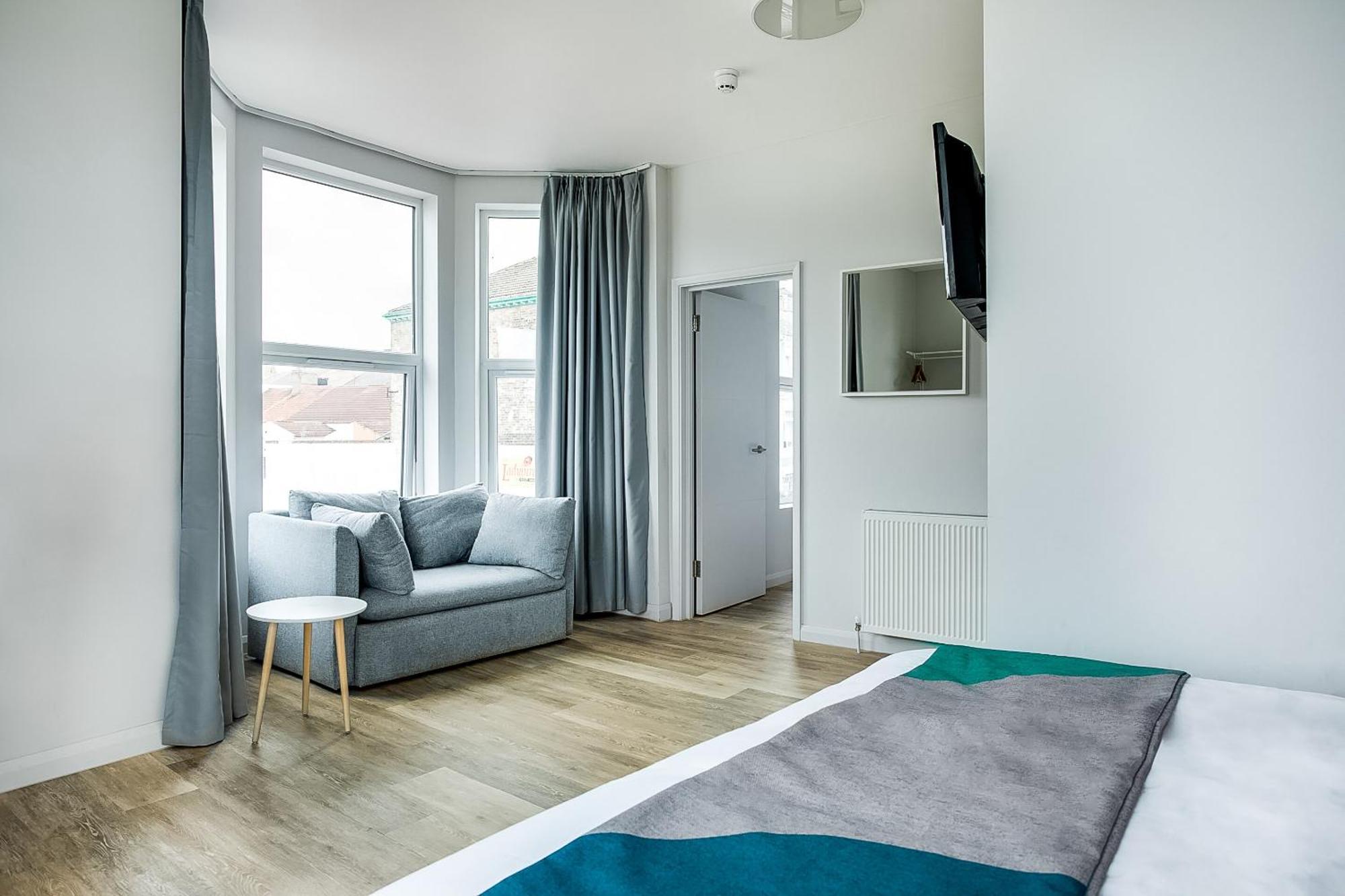 Oyo Studiotel Gy - Modern Hotel Apartments Great Yarmouth Extérieur photo