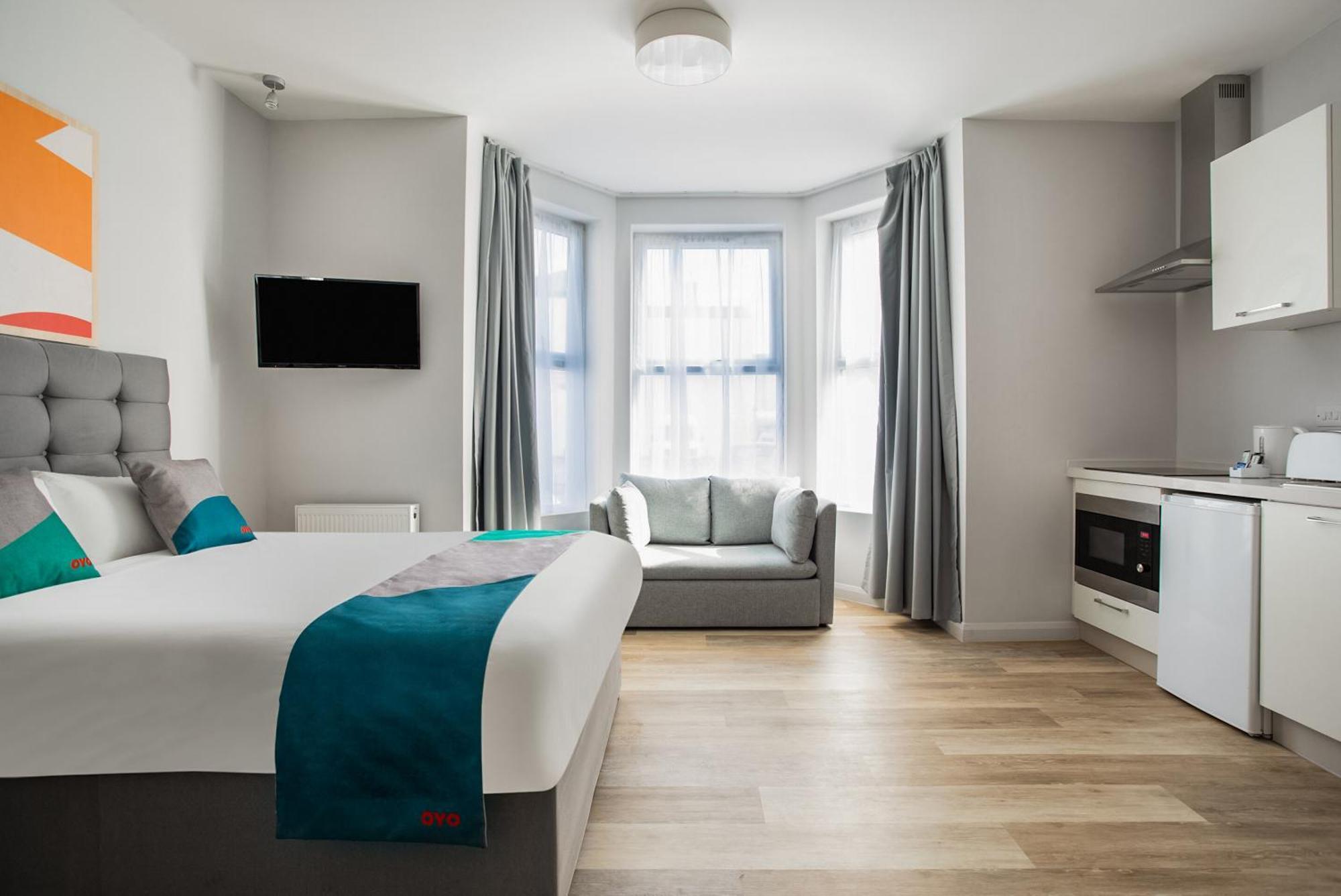 Oyo Studiotel Gy - Modern Hotel Apartments Great Yarmouth Extérieur photo