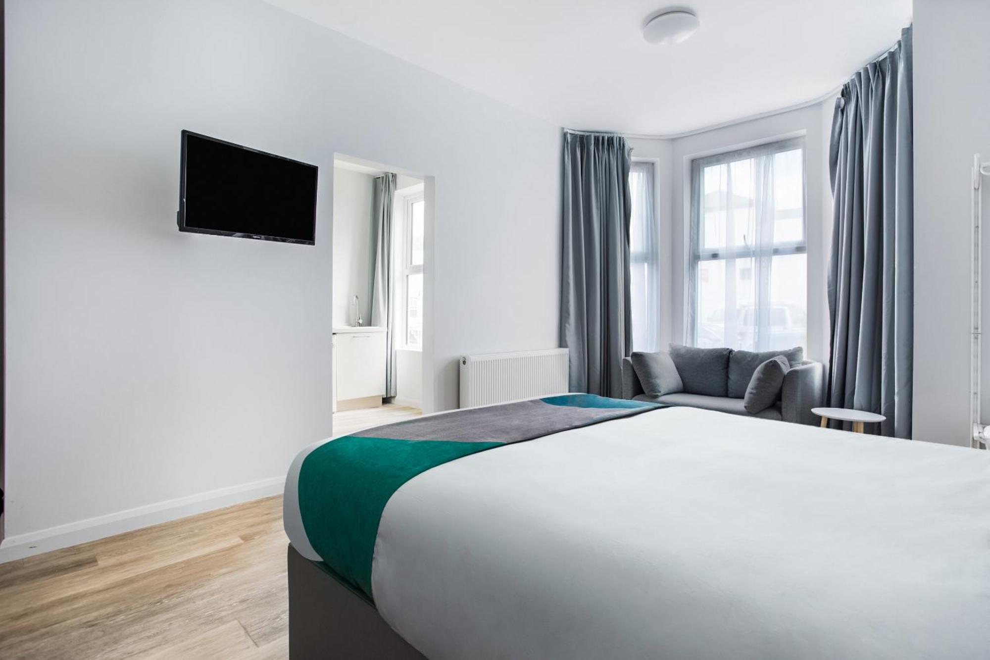 Oyo Studiotel Gy - Modern Hotel Apartments Great Yarmouth Extérieur photo