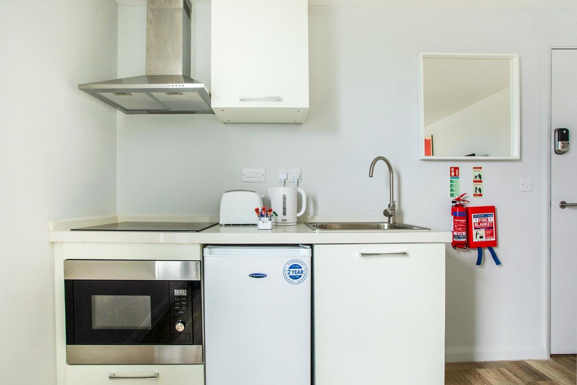 Oyo Studiotel Gy - Modern Hotel Apartments Great Yarmouth Extérieur photo